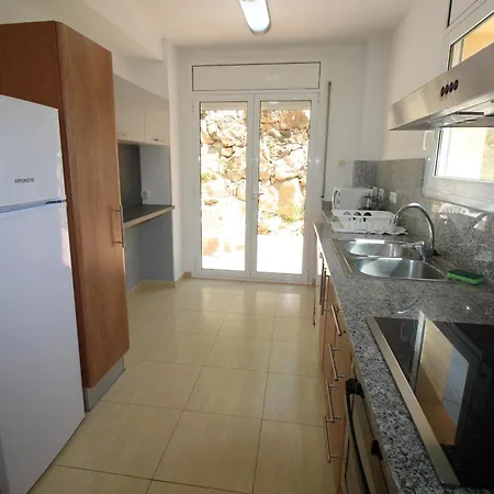 Tramuntana - Casa Amplia, Moderna Y Muy Bien Equipada, Situada En La Zona De Grifeu - Es-228-144 Holiday home Llanca