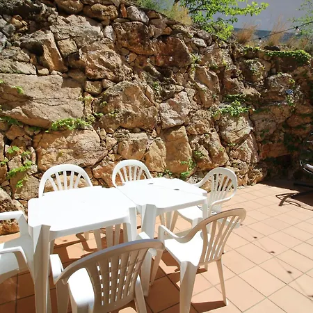 Tramuntana - Casa Amplia, Moderna Y Muy Bien Equipada, Situada En La Zona De Grifeu - Es-228-144 Llanca